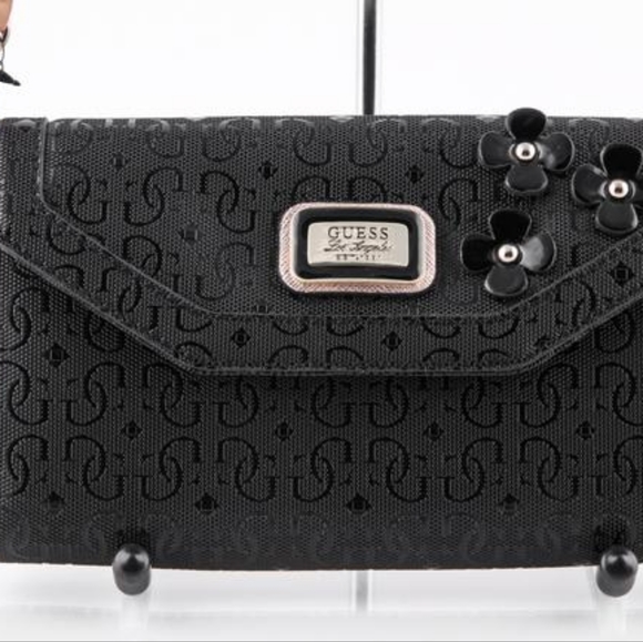 GUESA Marciano Britton Mini Black Patent Leather Cross Body Bag Purse - Picture 3 of 7